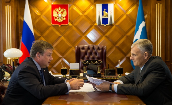 http://i.sakh.com/info/p/photos/92/92897/f5372f6219a415.jpg