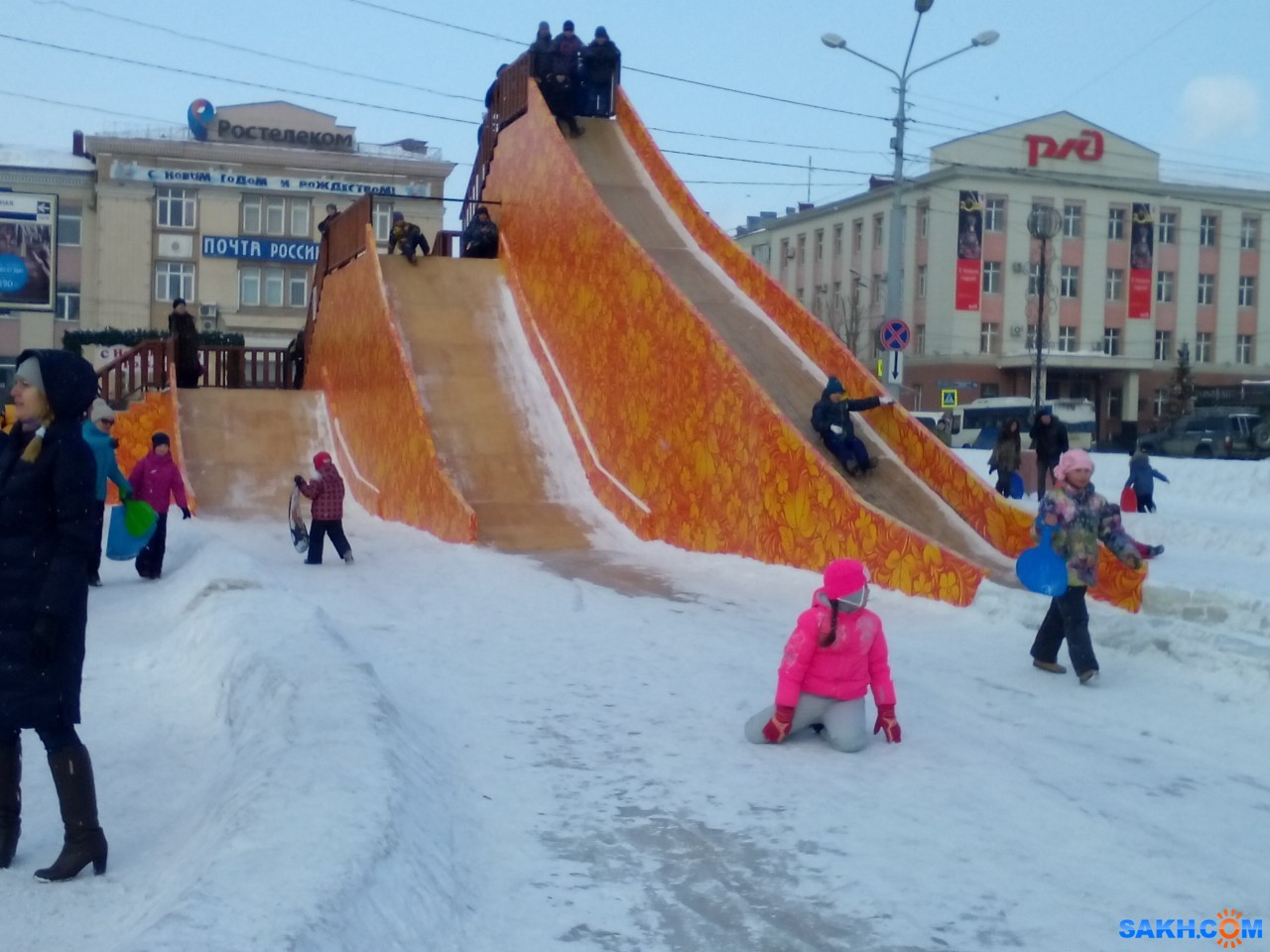 Покажи большие горки. Горка на Ново Александровской улице. Горка в Карагайлинском. Горка в Никольских рядах. Горки у Скрябина.