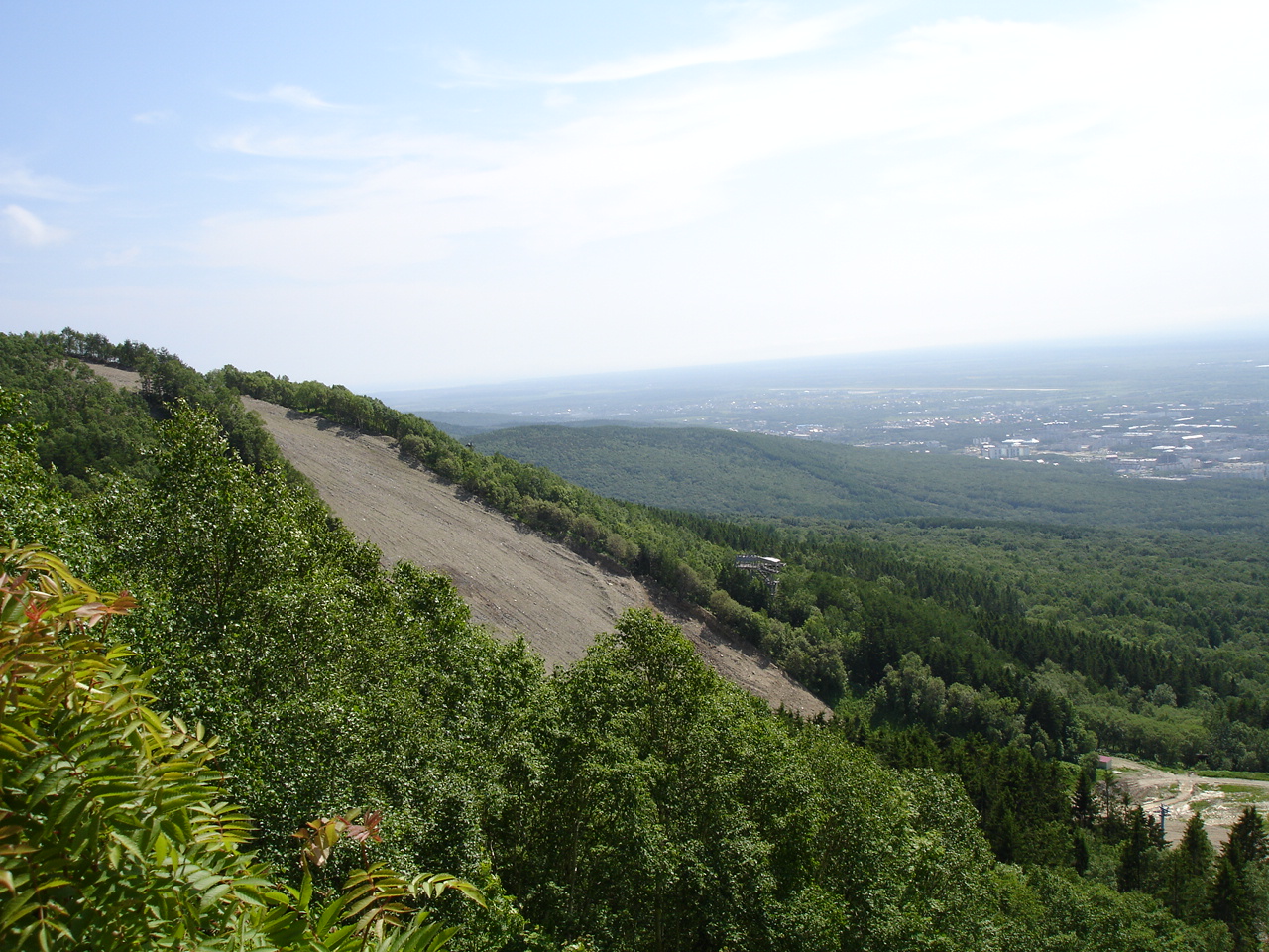 Город В Дали Фото