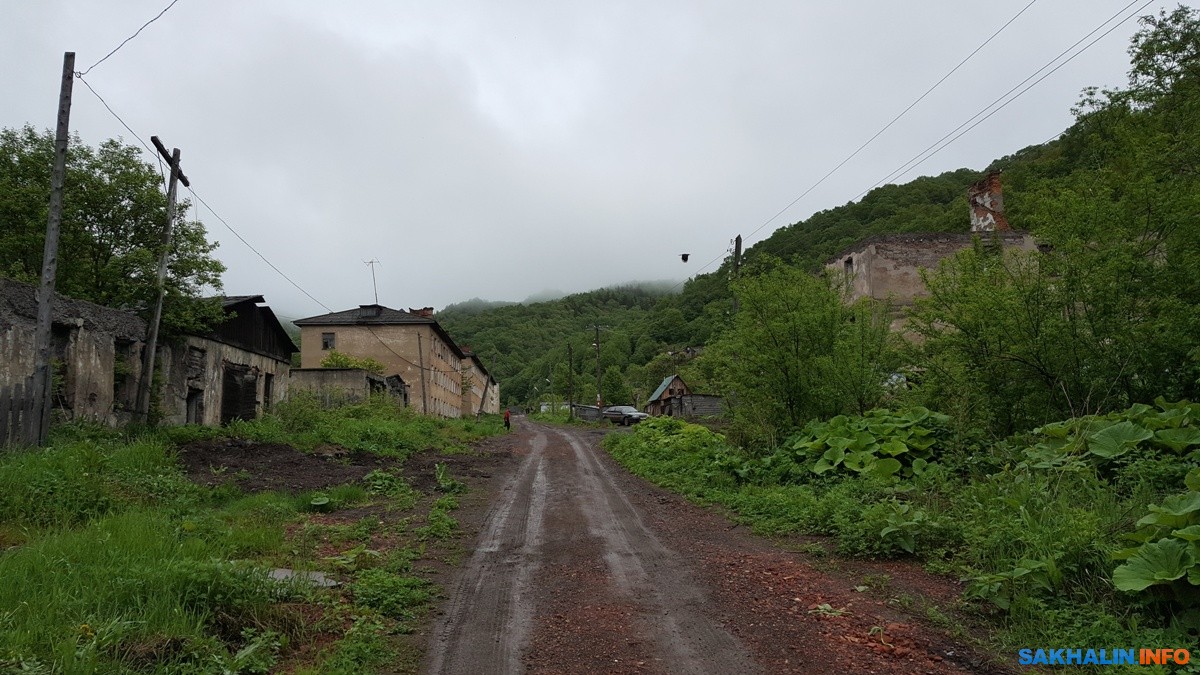 Александровск сахалинский сахалинская область. Село Дуэ Сахалинская область. Сахалин поселок Дуэ. Село Мангидай Сахалинская область. Остров Сахалин поселок Дуэ.