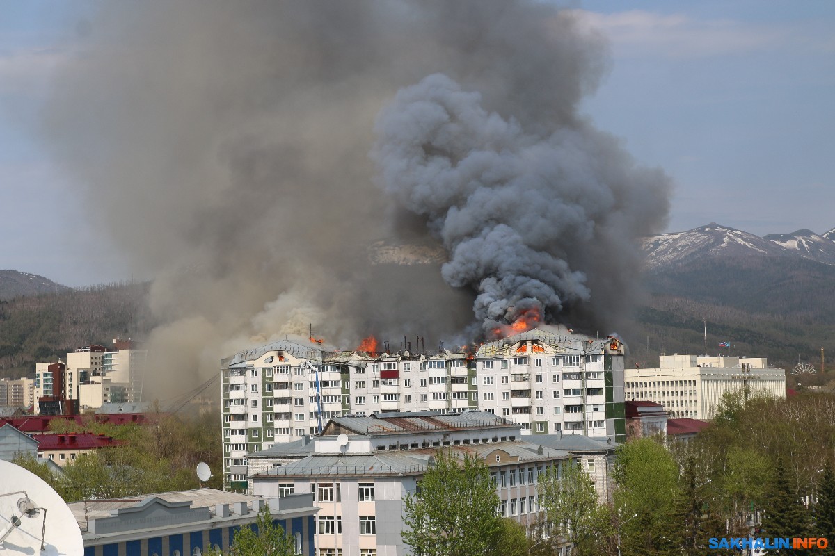 Sakhinfo в южно сахалинске сгорела крыша жилого дома