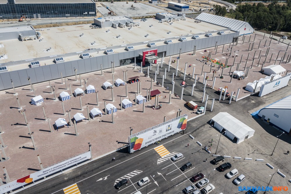 южно-сахалинск торговый комплекс аллея. благоустройство вдоль ул. аллея торговый центр в южно-сахалинске. аллея южно сахалинск режим работы. аллея южно сахалинск режим работы.