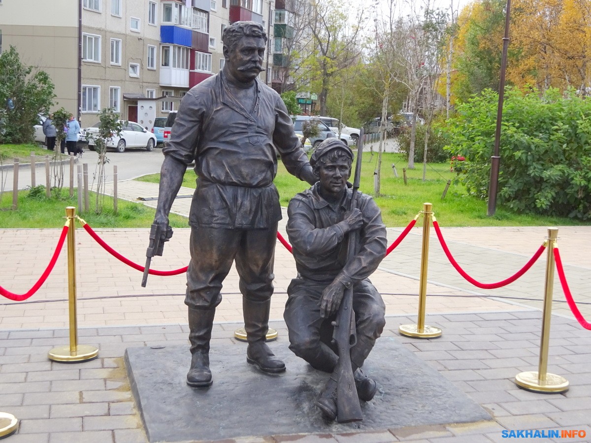 Памятник таможеннику Верещагину в Москве