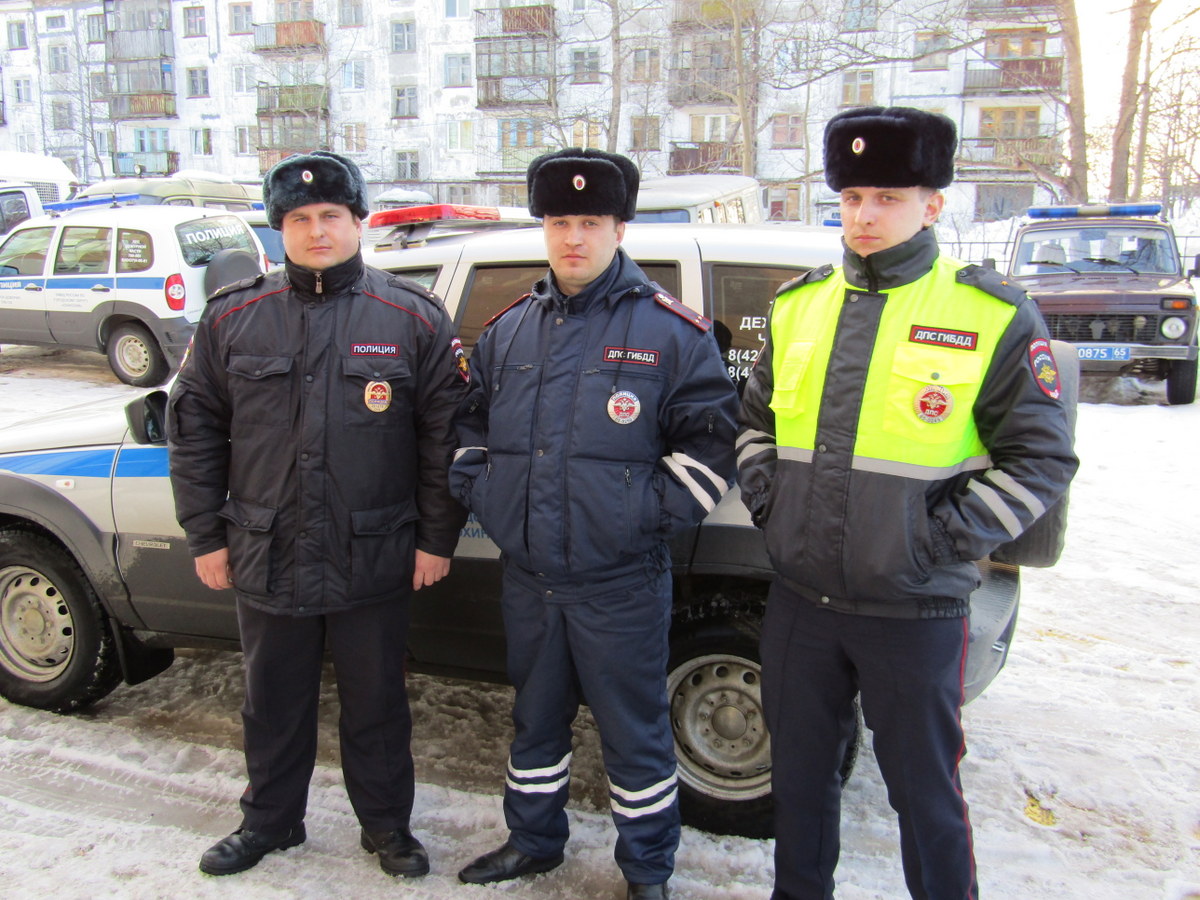 Полиция волчанск. Охинский ОМВД Сахалин. Сотрудники полиции в Питкяранте.