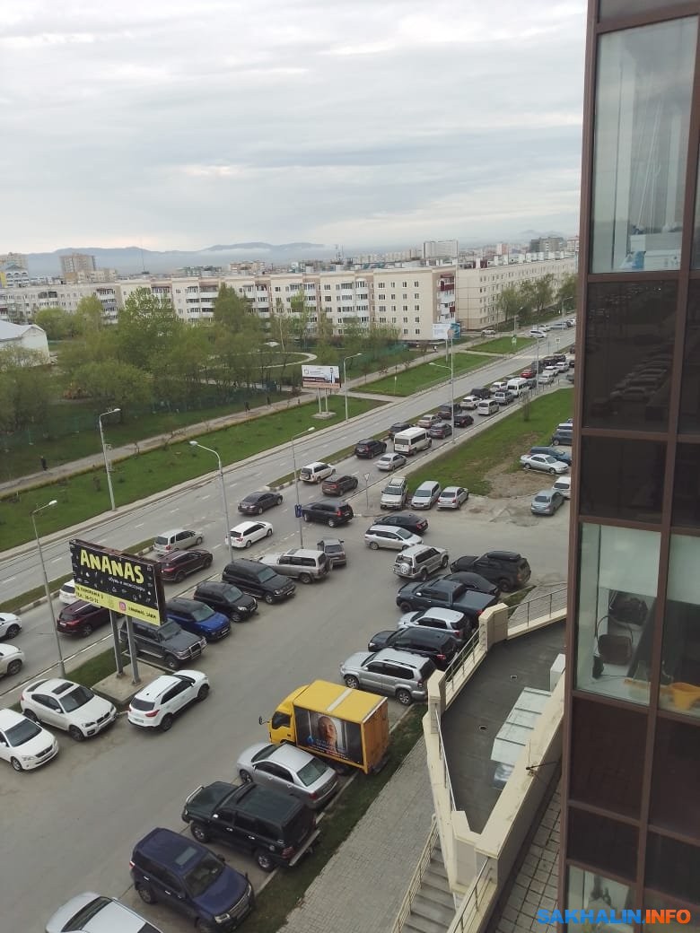 Перекрытие одного перекрестка парализовало движение в Южно-Сахалинске.  Сахалин.Инфо