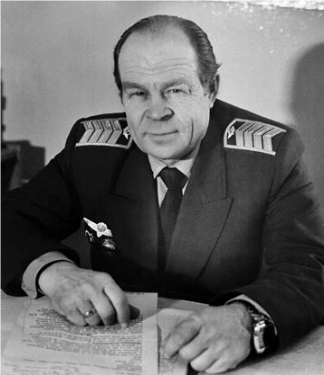 В. А. Безукладников, командир эскадрильи самолетов Ил-14,  фото 1983 года
