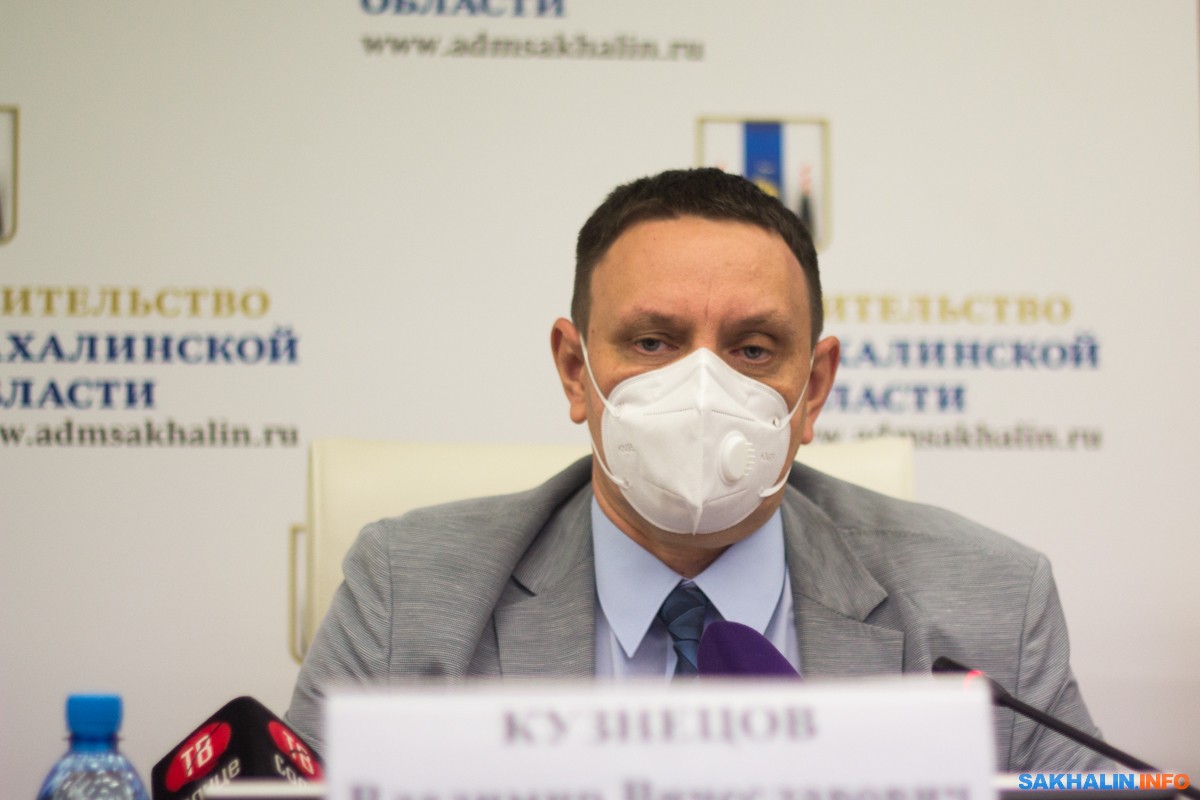 Sakhalin people explain the importance of vaccination and the danger of the union of influenza and covid