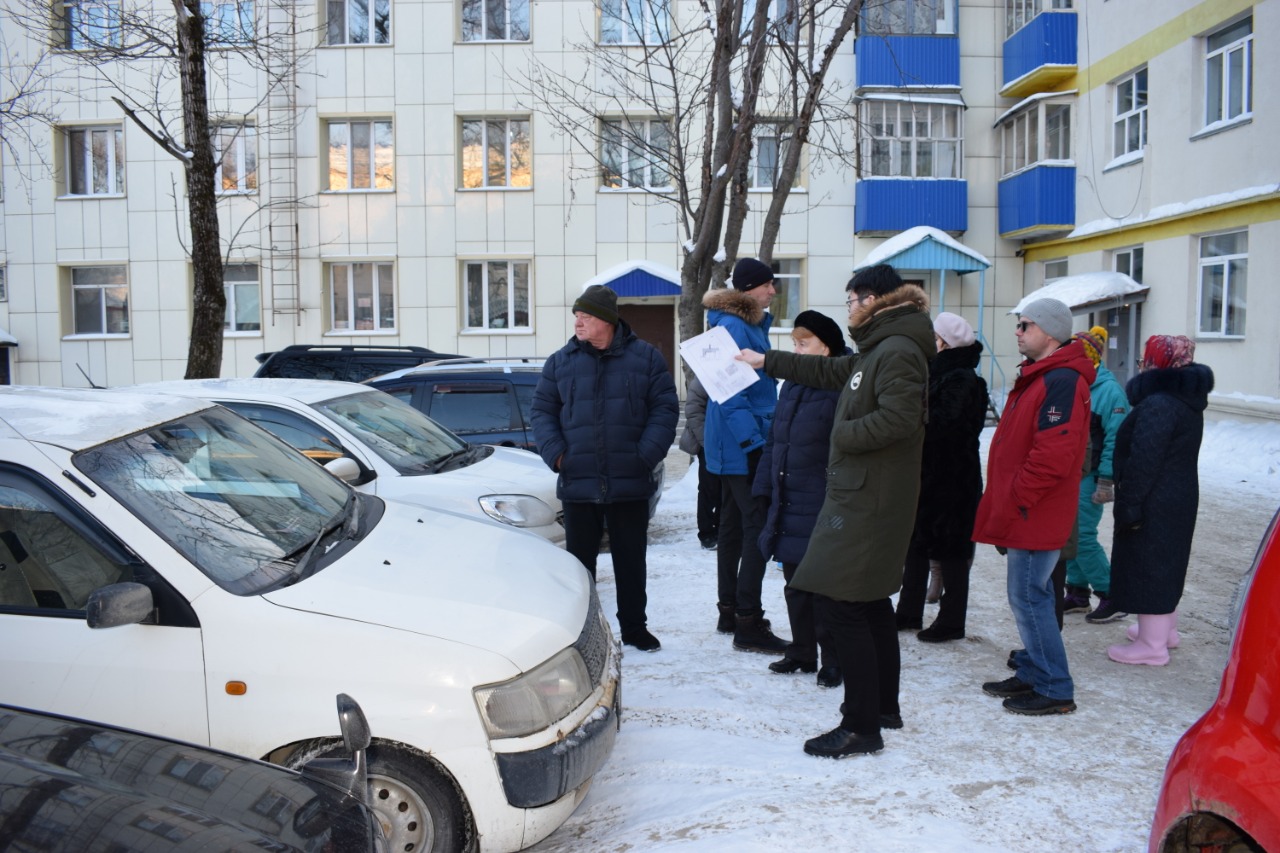 Жильцы четырех домов в Корсакове обсудили проект благоустройства двора.  Сахалин.Инфо