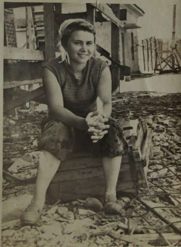 Бетонщица 4-го разряда Ангаргэсстроя, 1958 год, фото из архива семьи