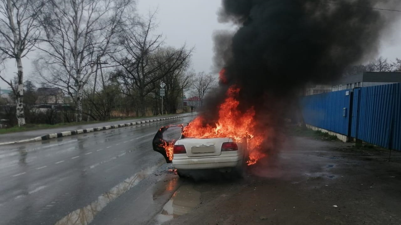 В Троицком загорелось авто. Сахалин.Инфо