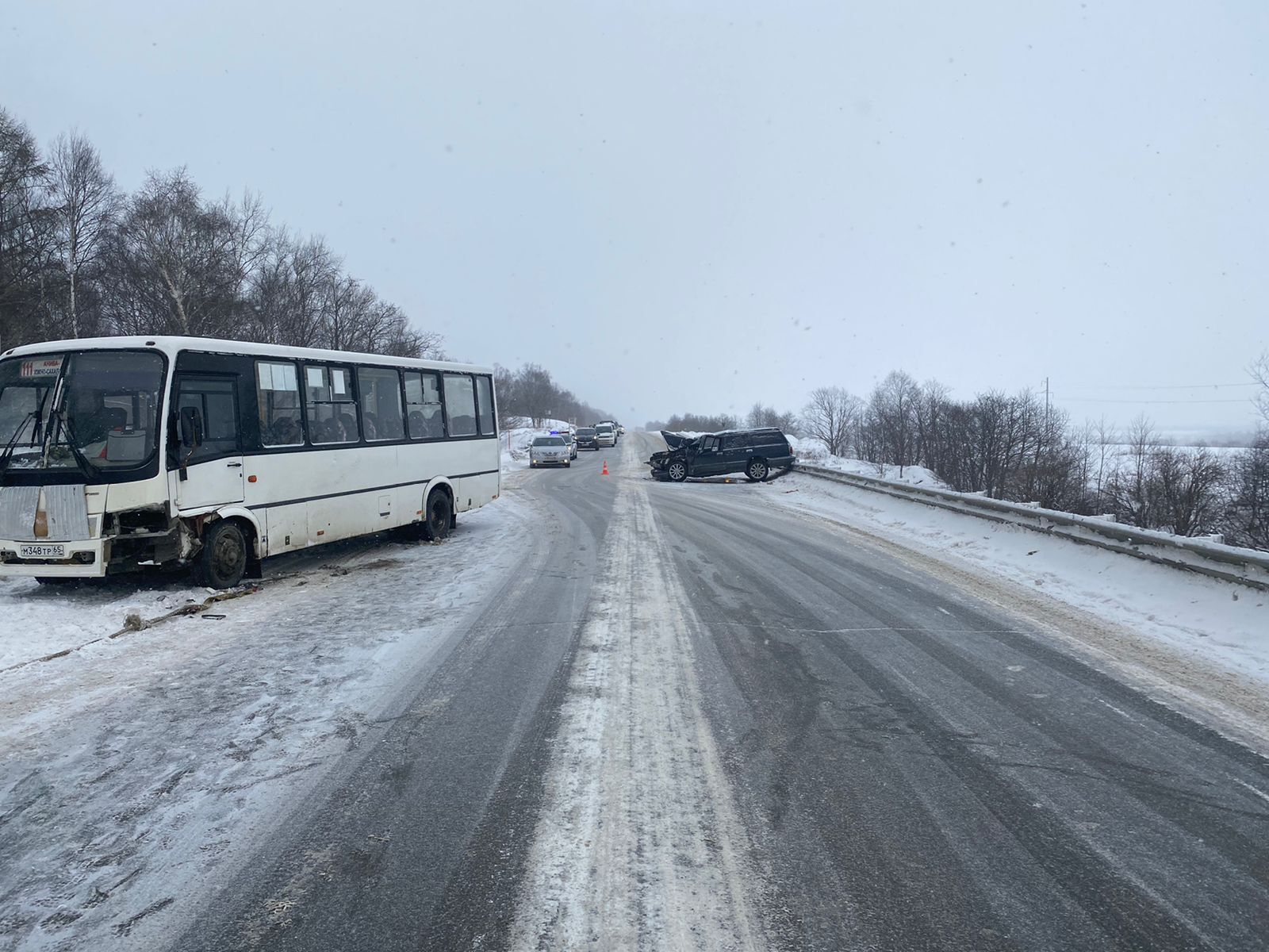 Рейсовый автобус выехал