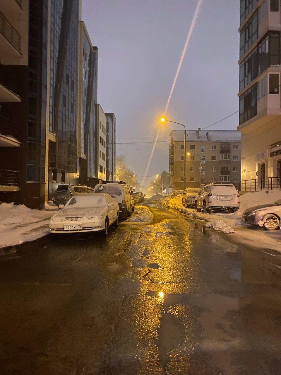 Десять домов в Южно-Сахалинске остались без горячей воды и тепла из-за  аварии на сетях. Сахалин.Инфо