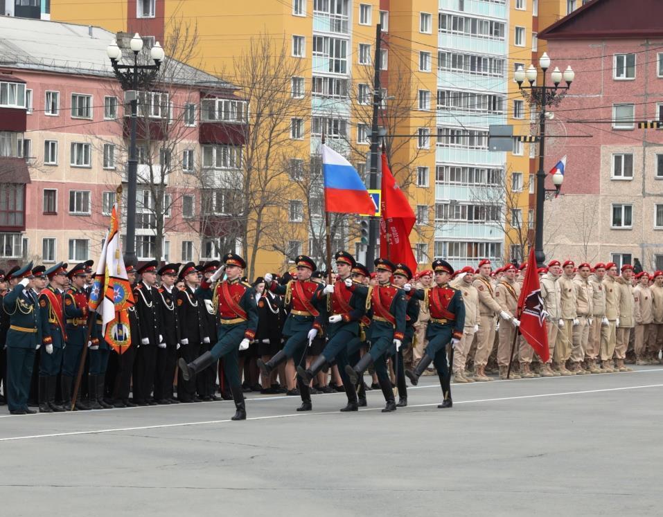 Парад в златоусте 9 мая 2024. Парад Южно Сахалинск 2022. Парад в Южно Сахалинске 9 мая 2022. Парад Победы Южно Сахалинск. Парад 9 мая Южно Сахалинск.