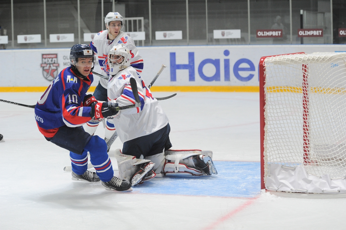 Акулы атлант прогноз. Мхк атлант. Команда атлант. Сахалинские акулы логотип. Акулы атлант прогноз.