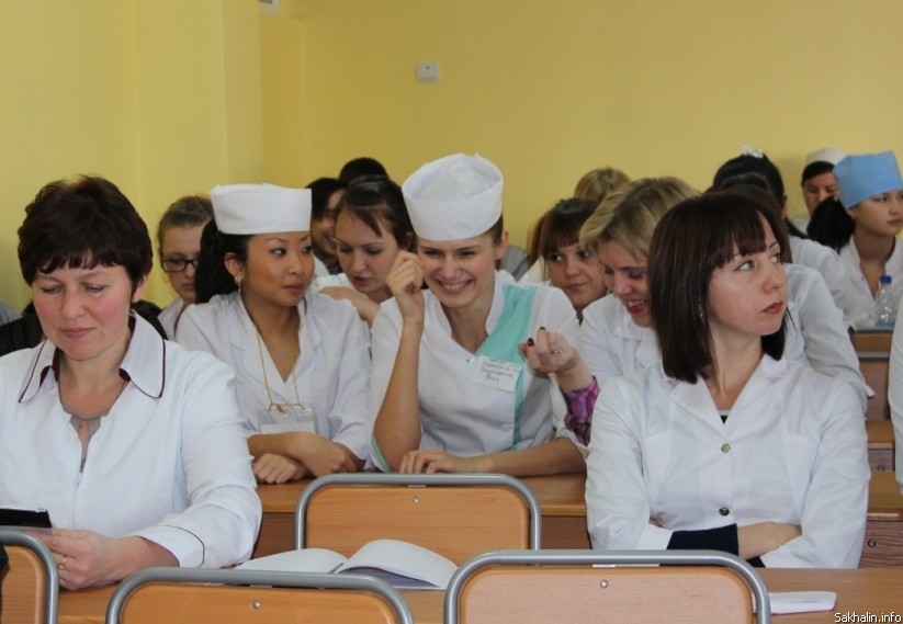 южно сахалинский колледж медицинский. мед колледж южно-сахалинск. медицинский южно сахалинск. лоран клиника южно-сахалинск. диагностический центр южно-сахалинск леонова.