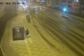 Из-за гололедицы автомобилист снес светофор в Южно-Сахалинске