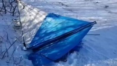 Любитель рыбалки бросил сломанную палатку на озере Изменчивом и уехал