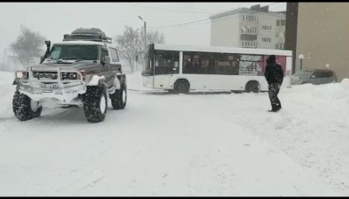 Застревающие автобусы блокируют дороги в Южно-Сахалинске и не только