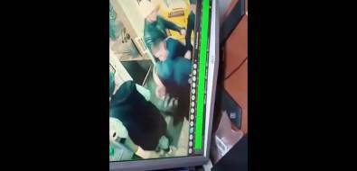 Двое мужчин напали на сотрудника салона сотовой связи в Луговом