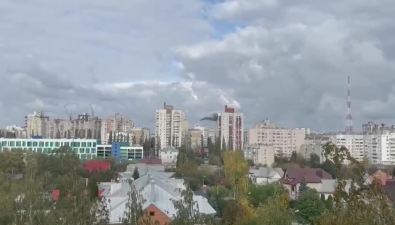 СМИ сообщают о работе ПВО и повреждении многоэтажки в Белгороде